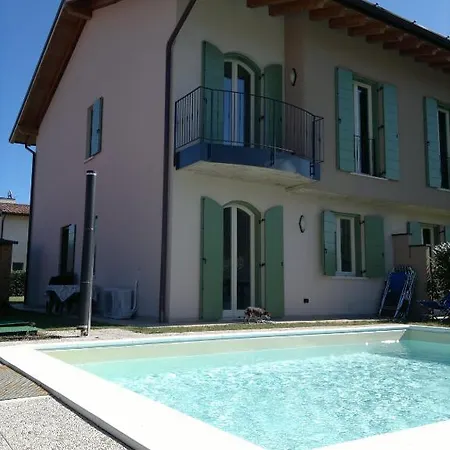Villa Salo Hébergement de vacances *